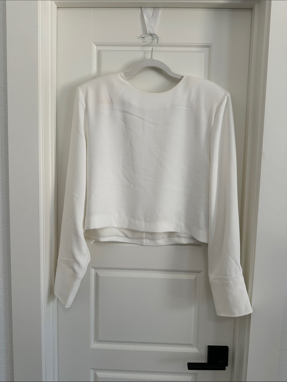 H&M White Long-Sleeve Cropped Tee